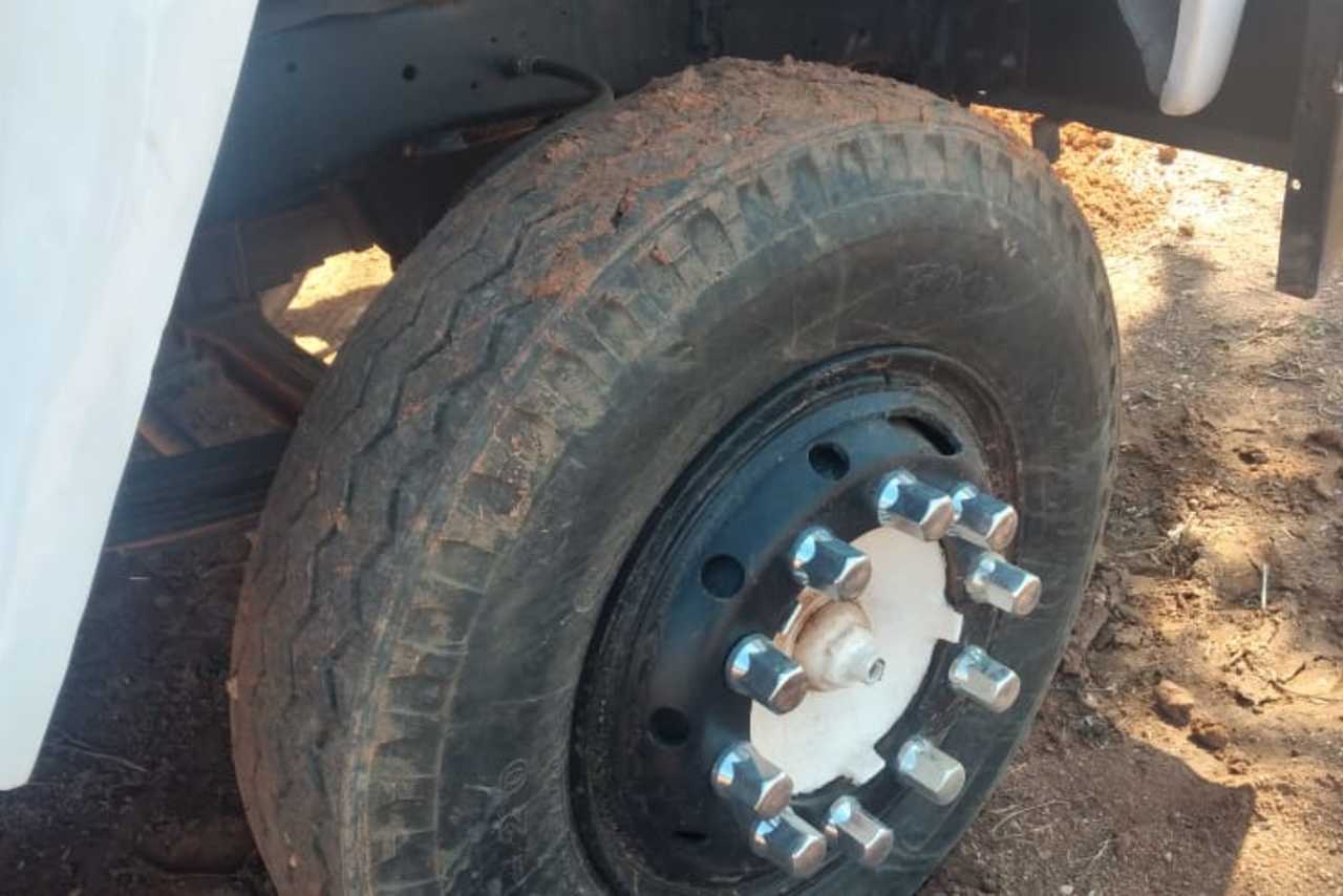 Ford F11000 - 84/84 7