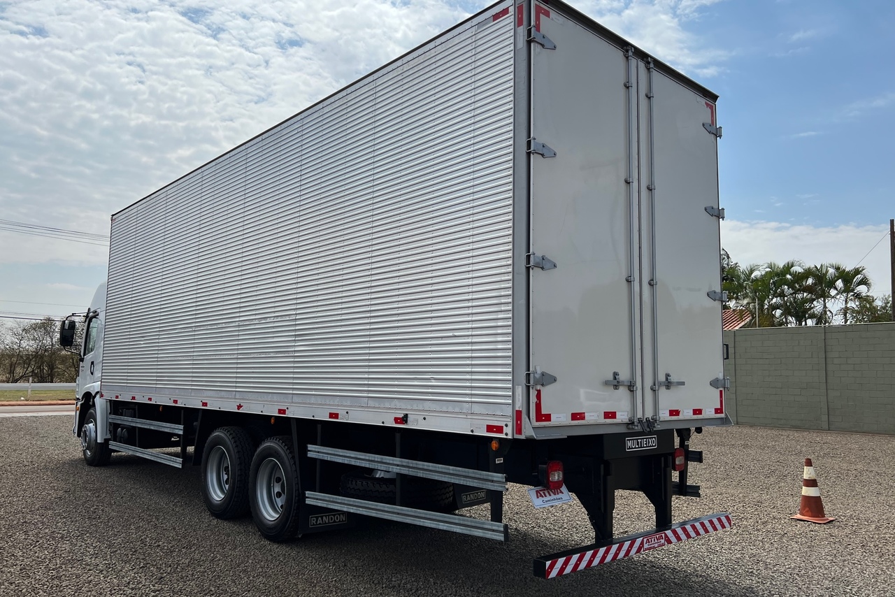 Volkswagen 24-280 E Constellation 6x2 - 21/22 4
