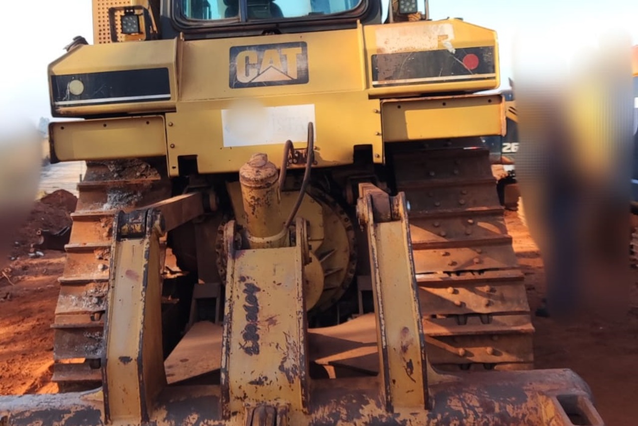 Caterpillar D6R XL - 06/06 3
