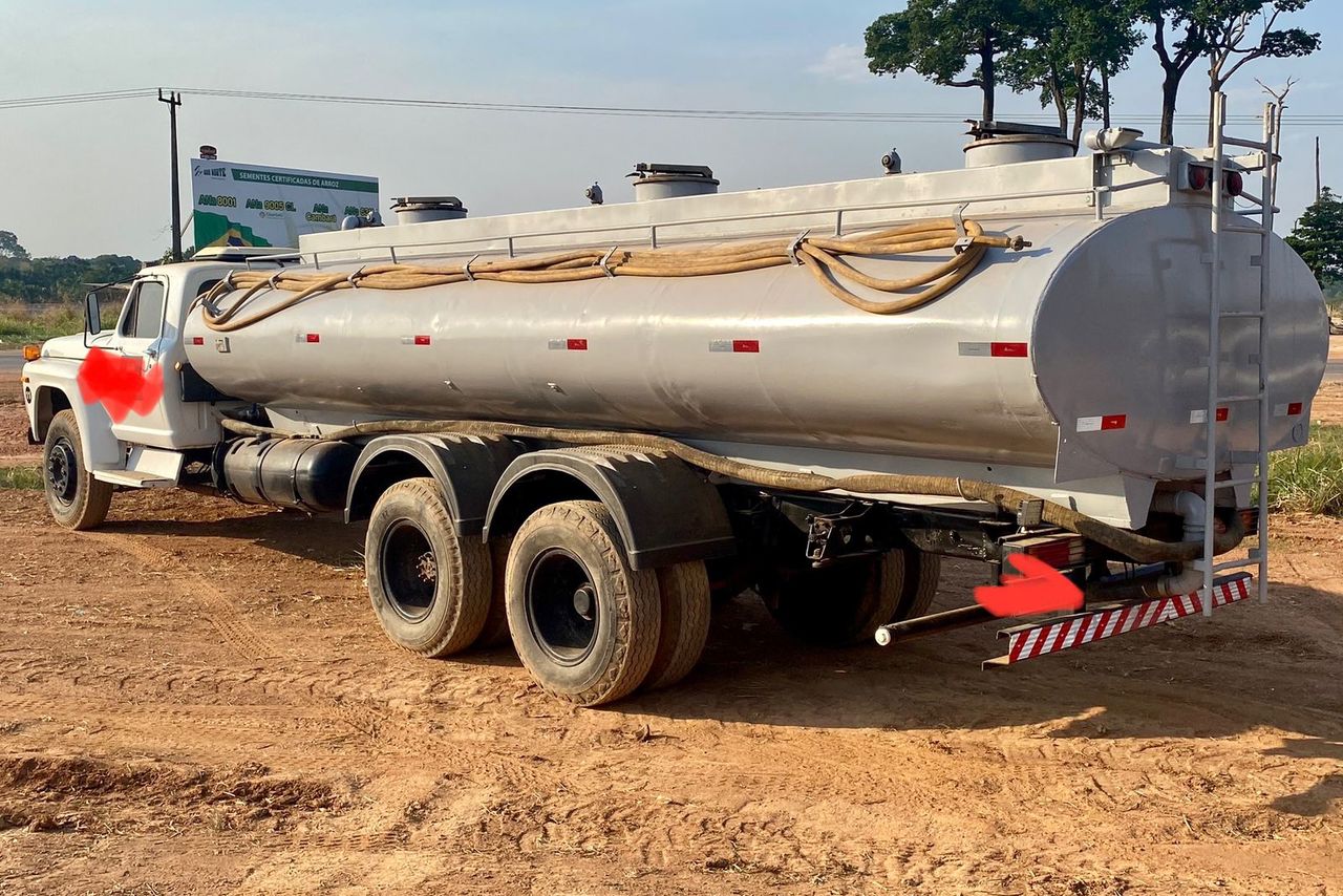 Ford F11000 - 82/82 3