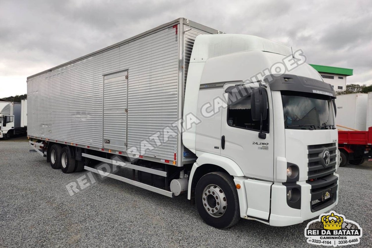 Volkswagen 24-280 E Constellation 6x2 - 19/19 3