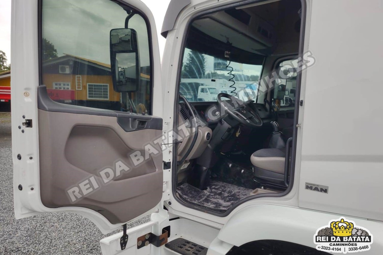 Volkswagen 24-280 E Constellation 6x2 - 19/19 7