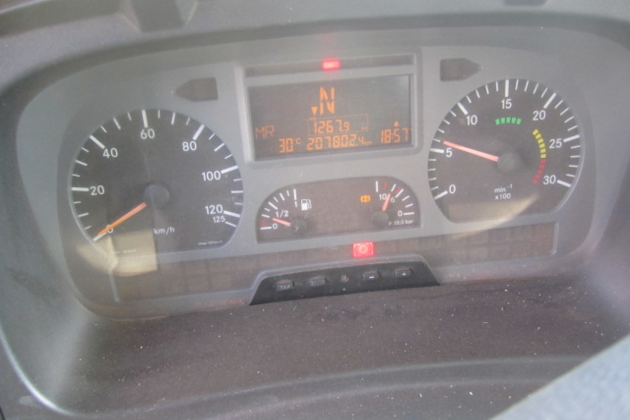 Mercedes Benz MB 1718 - 08/08 16