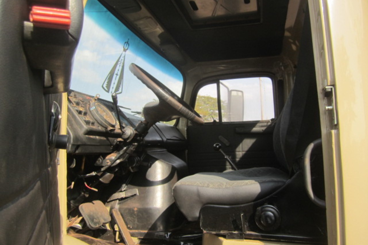 Mercedes Benz MB 2220 - 90/90 10
