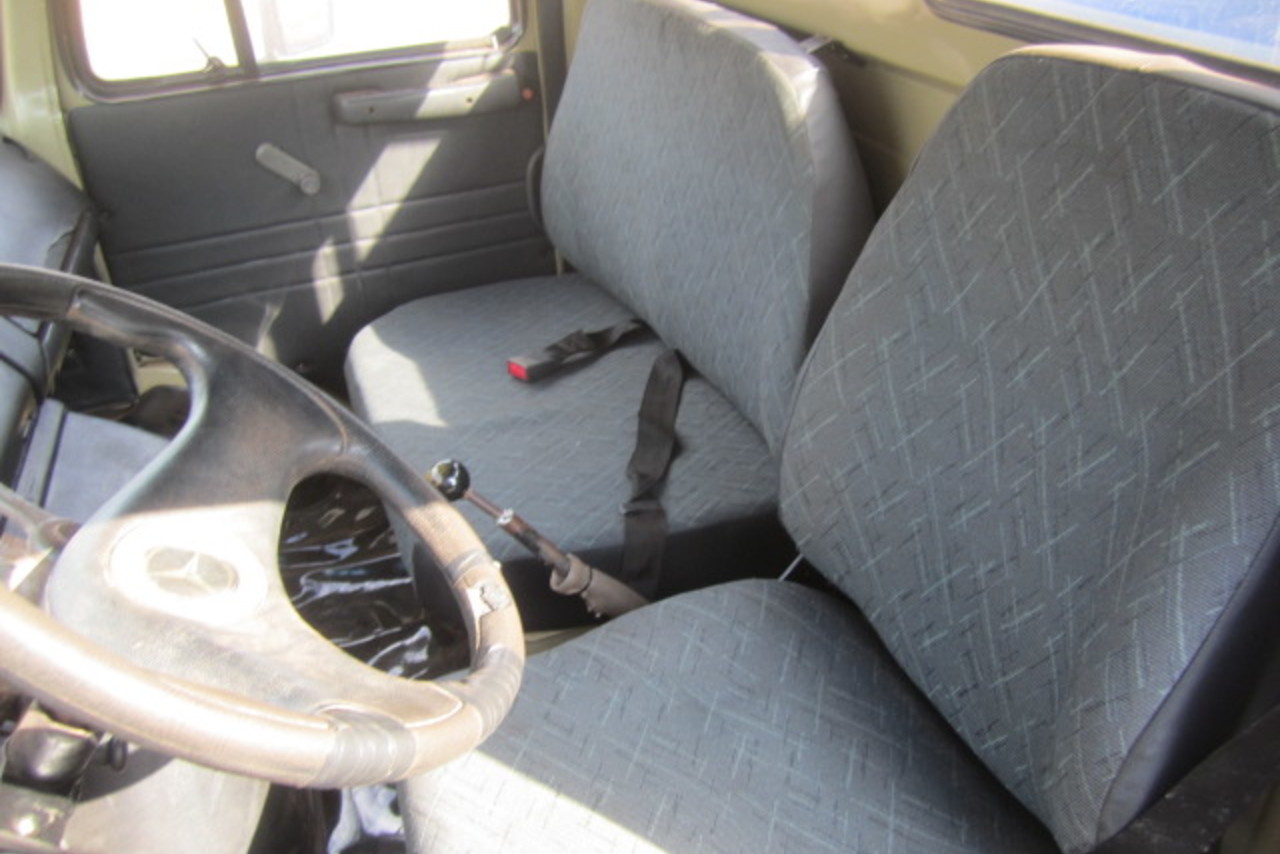 Mercedes Benz MB 2220 - 90/90 11