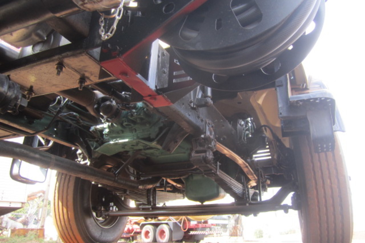 Mercedes Benz MB 2220 - 90/90 19
