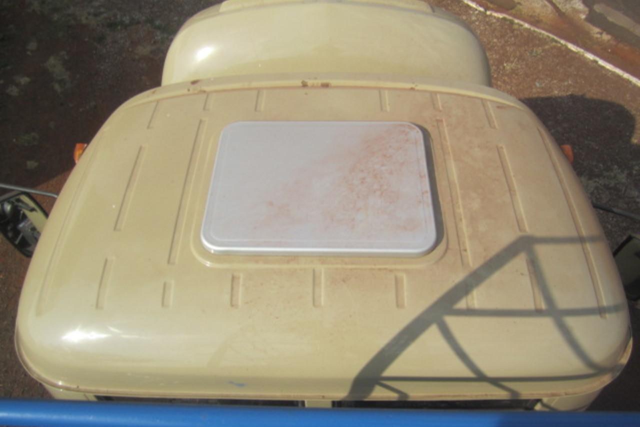 Mercedes Benz MB 2220 - 90/90 20