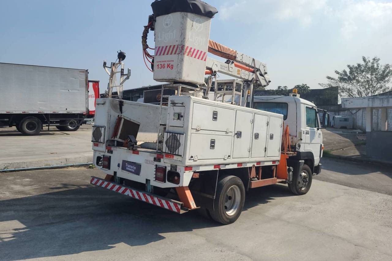 Volkswagen 8 160 - 16/17 2