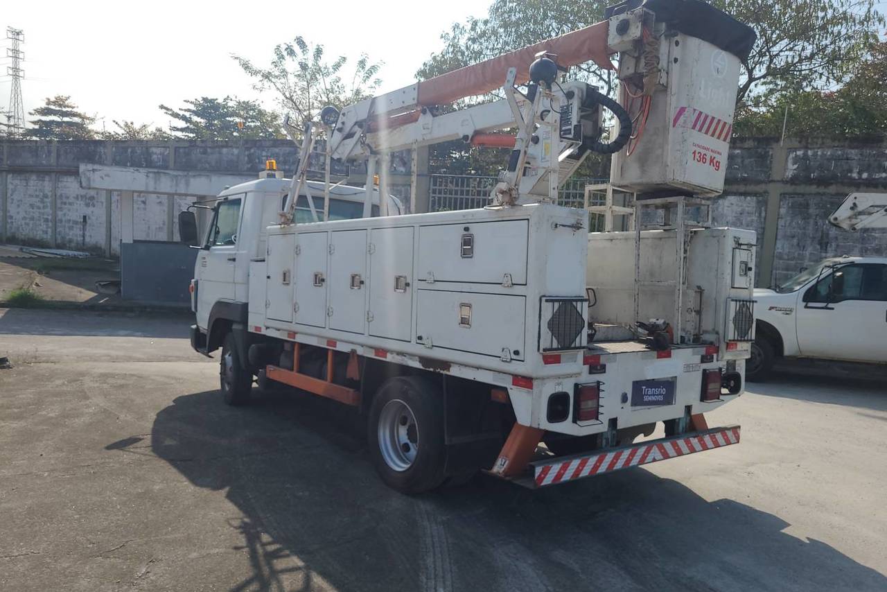 Volkswagen 8 160 - 16/17 4