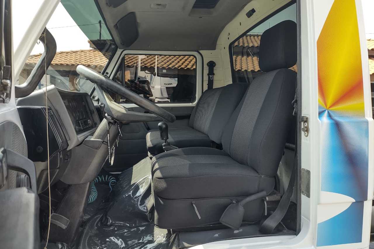 Volkswagen 8 140 - 98/98 11