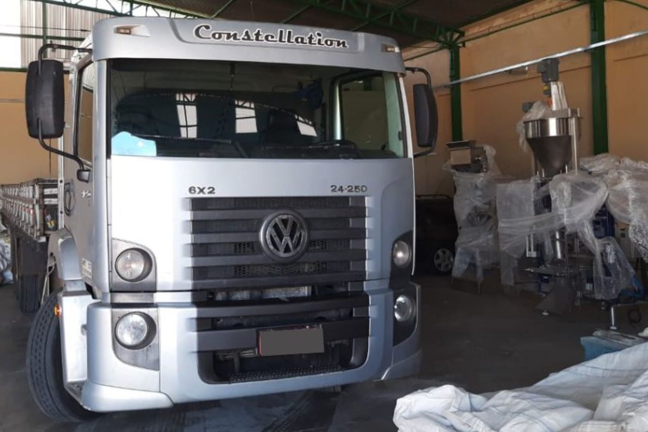 Volkswagen 24 220 - 08 2