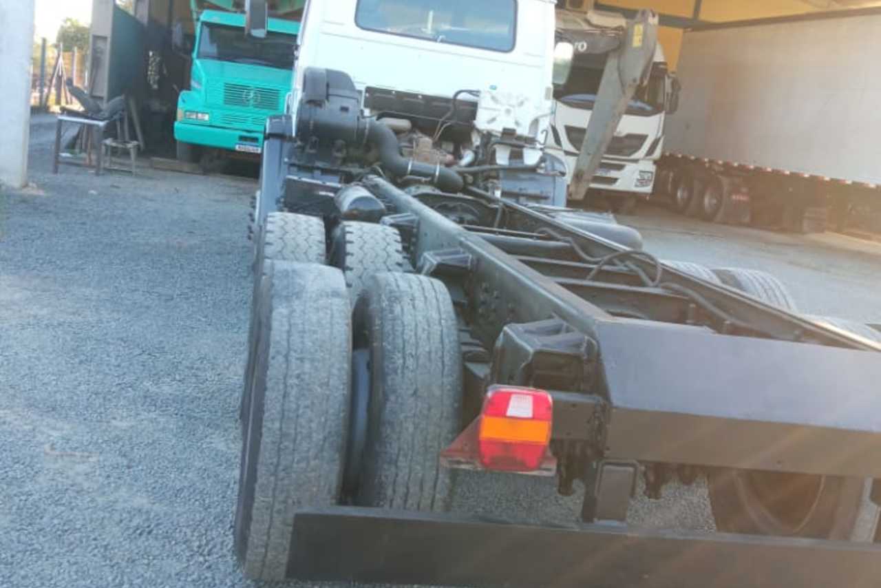 Volkswagen 24 220 - 08/08 8