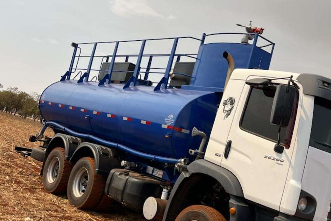 Volkswagen 26-280 Constellation 6x4 - 18/18 3
