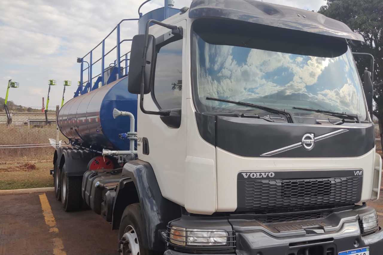 Volvo VM 270 - 16/16 6