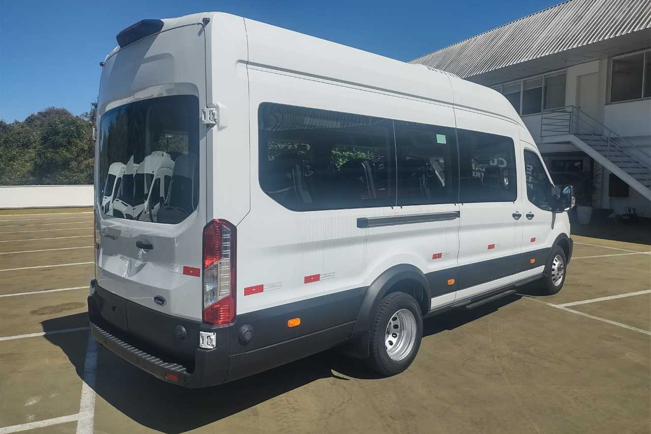 Ford Transit - 21/22 9