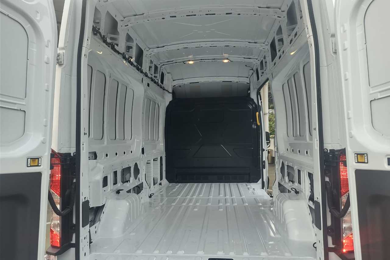 Ford Transit Furgão - 22/23 6