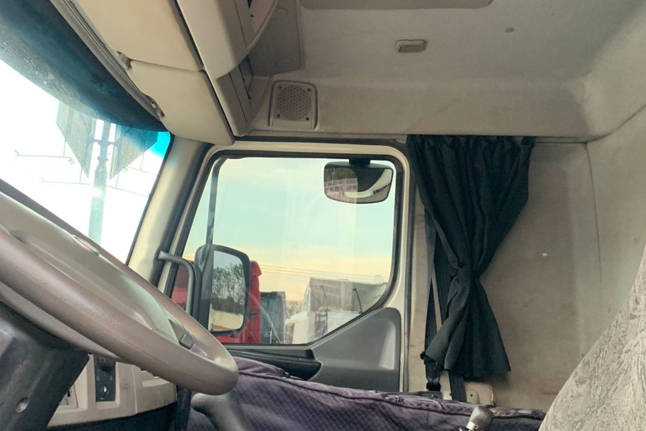 Volvo VM 270 - 14/14 5