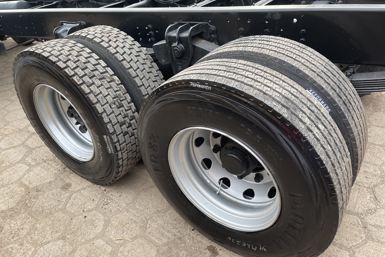 Volkswagen 24-280 E Constellation 6x2 - 21/21 12