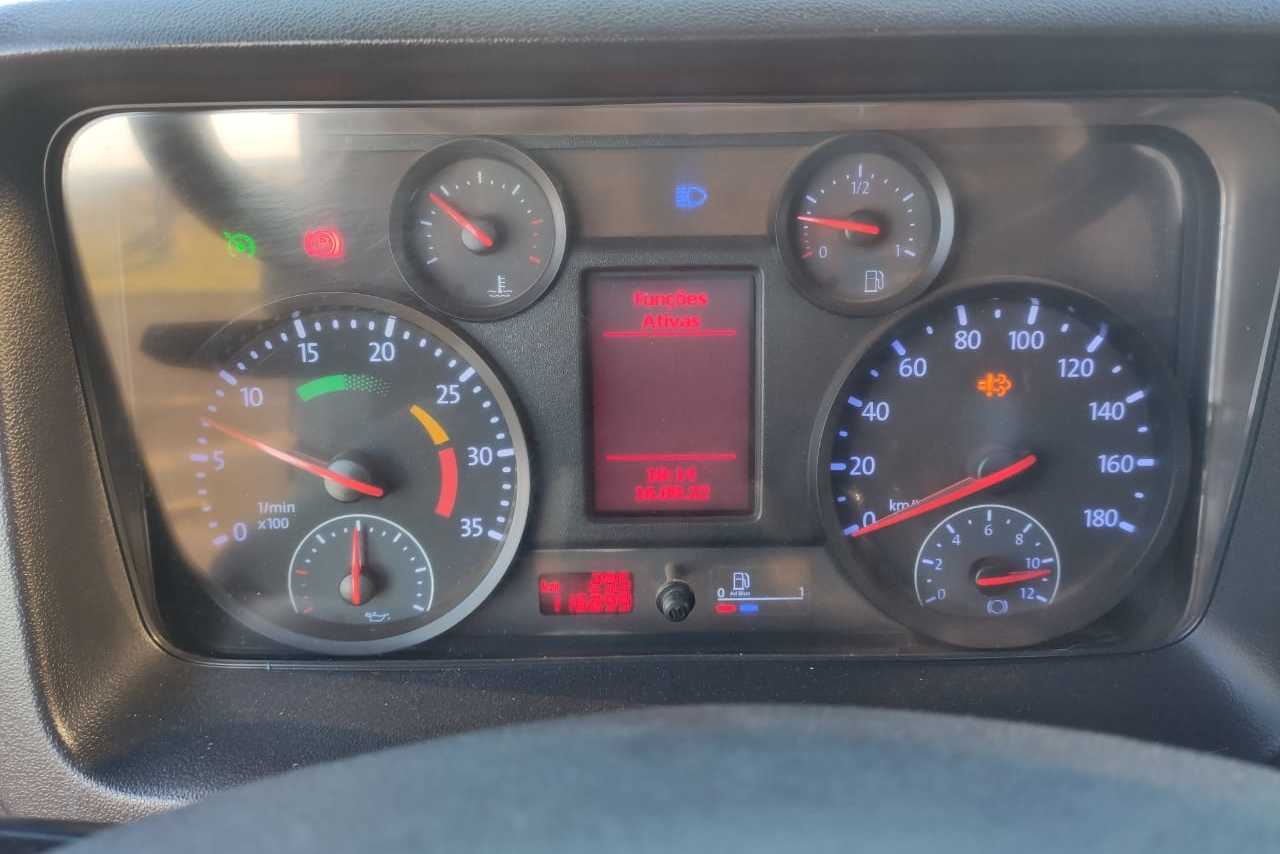 Volkswagen 8 160 - 14/14 7