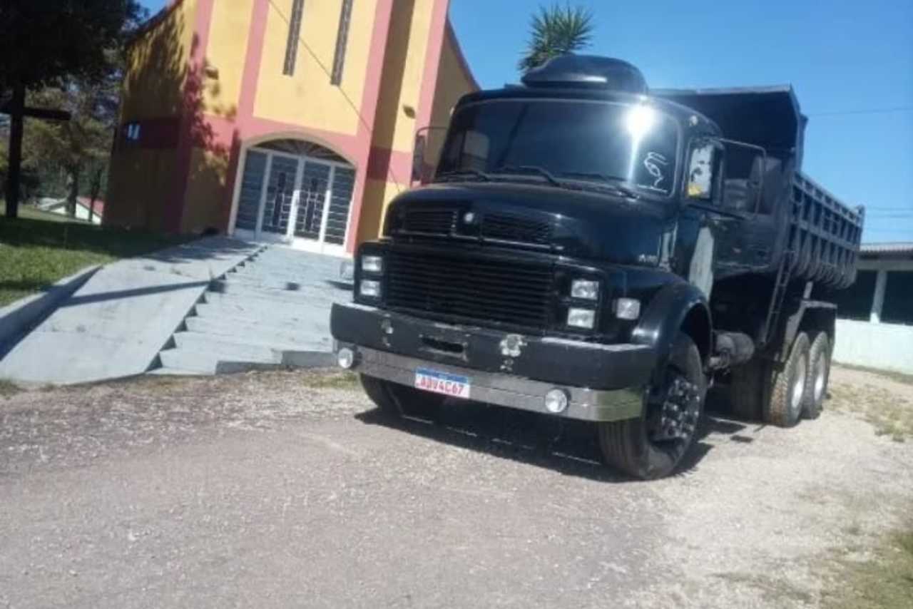 Mercedes Benz MB 1518 - 89/89 2