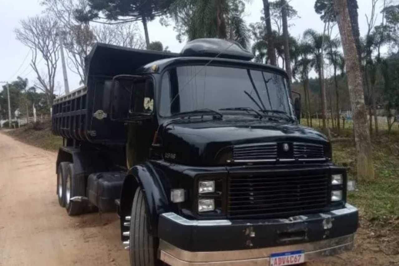 Mercedes Benz MB 1518 - 89/89 3