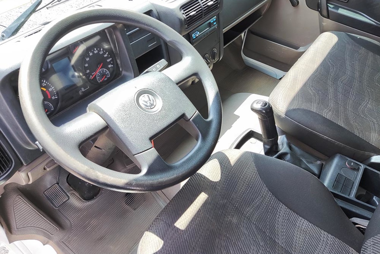 Volkswagen 8 160 - 16/16 4