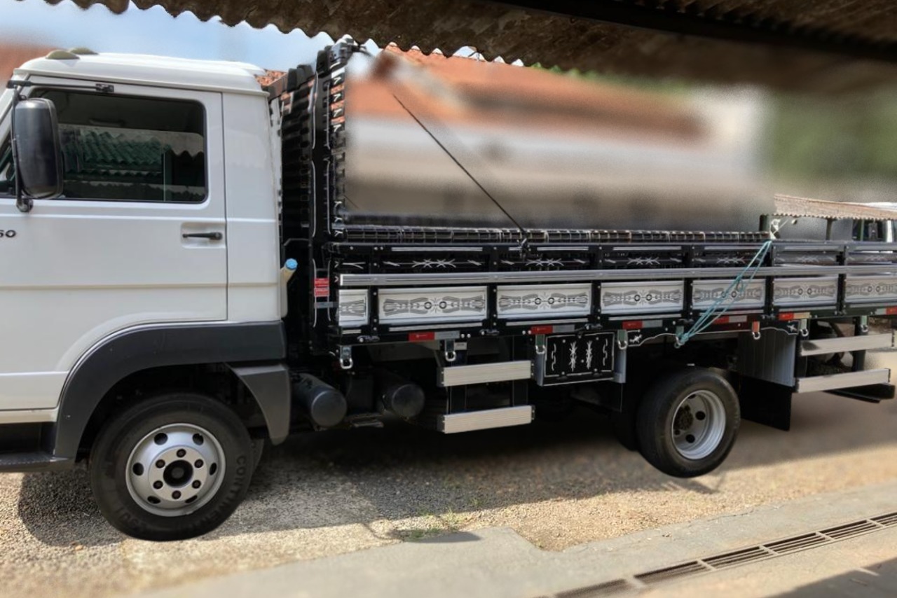 Volkswagen 8 160 - 16/16 4