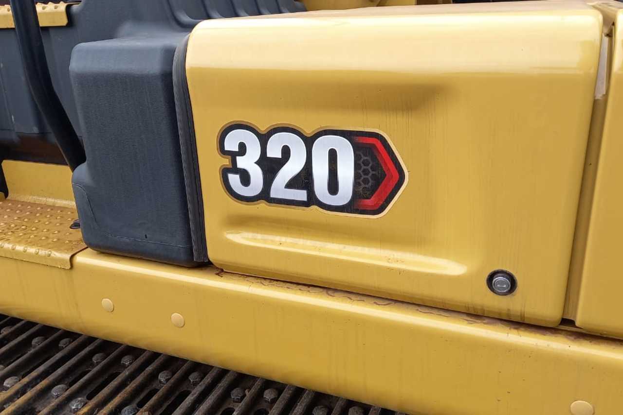 Caterpillar  320 - 21/21 2