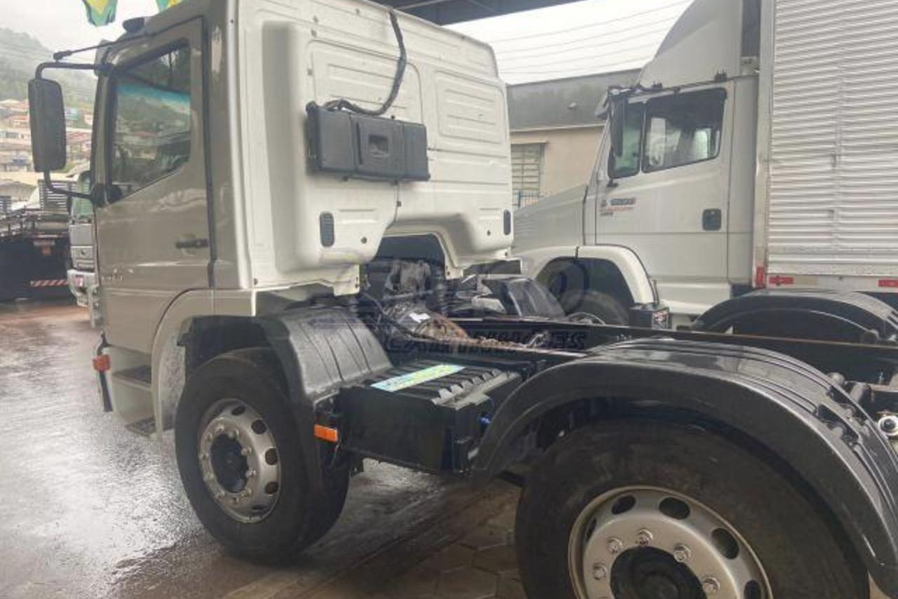 Mercedes Benz Atego 2425 - 09/09 5