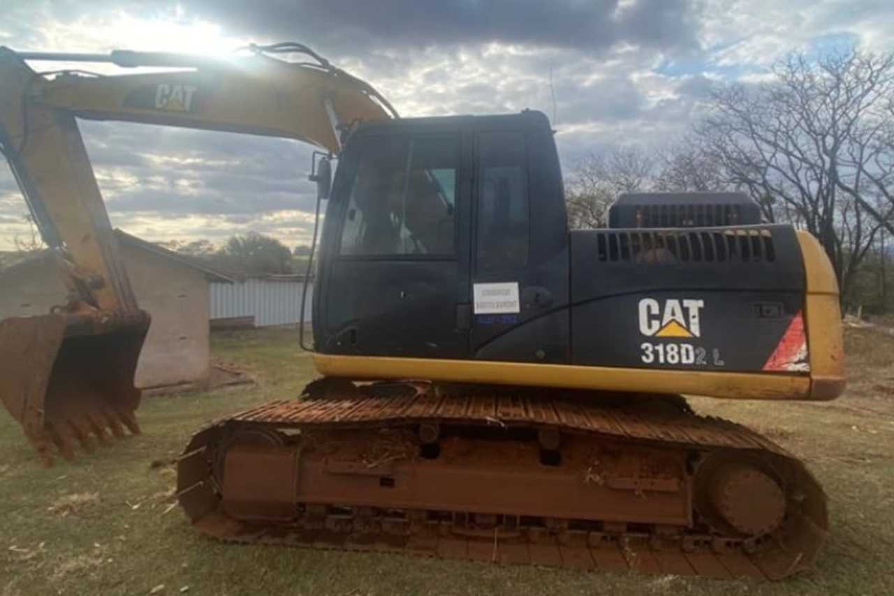 Caterpillar 318D2L - 14/14 3