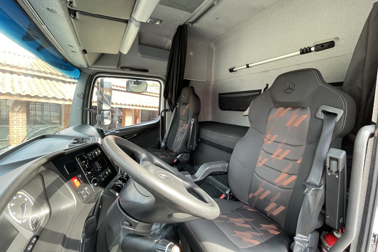 Mercedes Benz Axor 2544 - 19/19 12