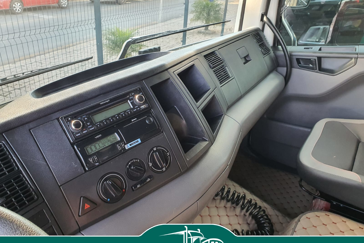 Volkswagen 24-280 E Constellation 6x2 - 20/21 16
