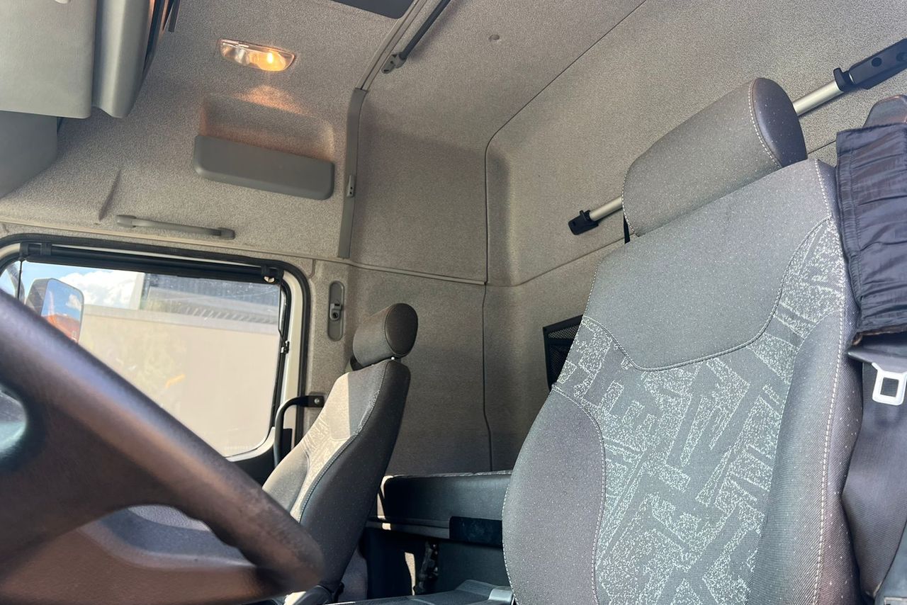Mercedes Benz Atego 2430 - 14/14 14