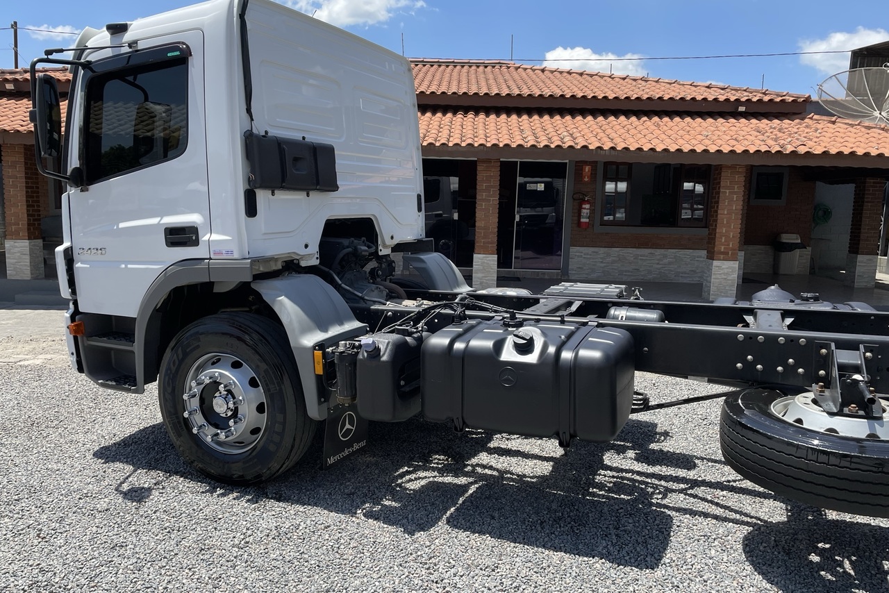 Mercedes Benz Atego 2426 - 18/19 8