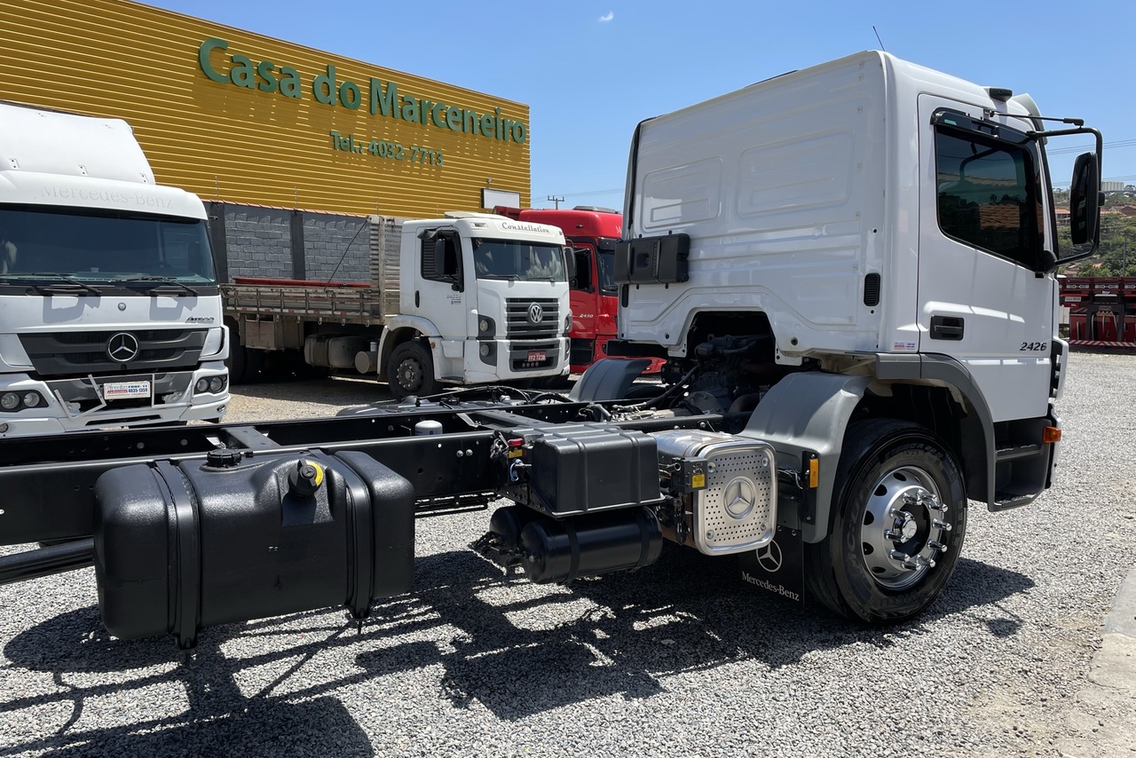 Mercedes Benz Atego 2426 - 18/19 9