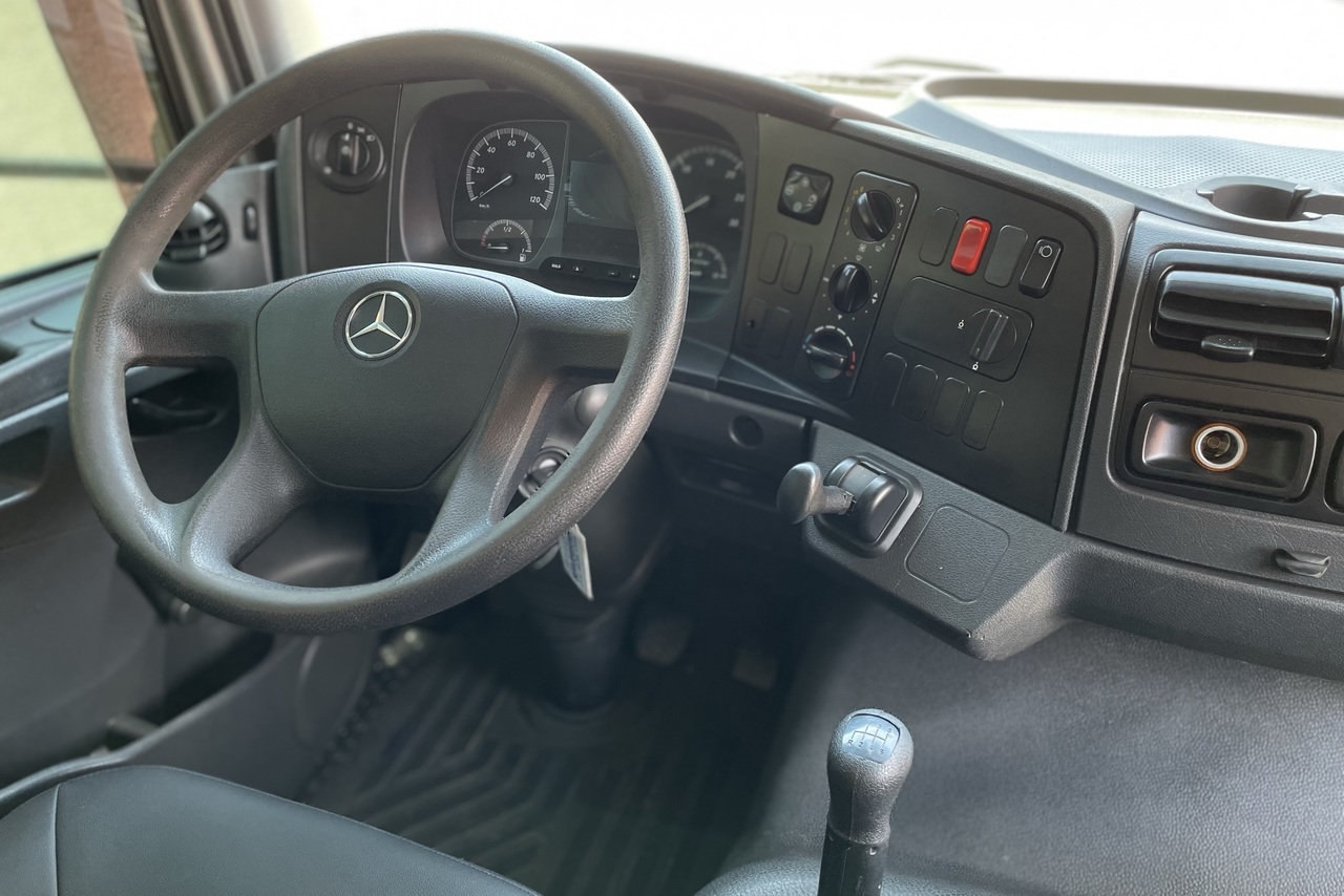 Mercedes Benz Atego 2426 - 18/19 11