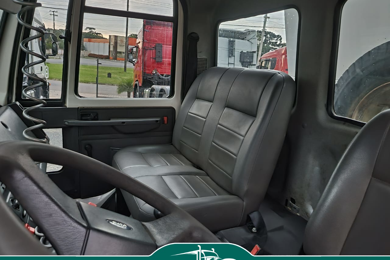 Ford Cargo1317 - 08/09 2