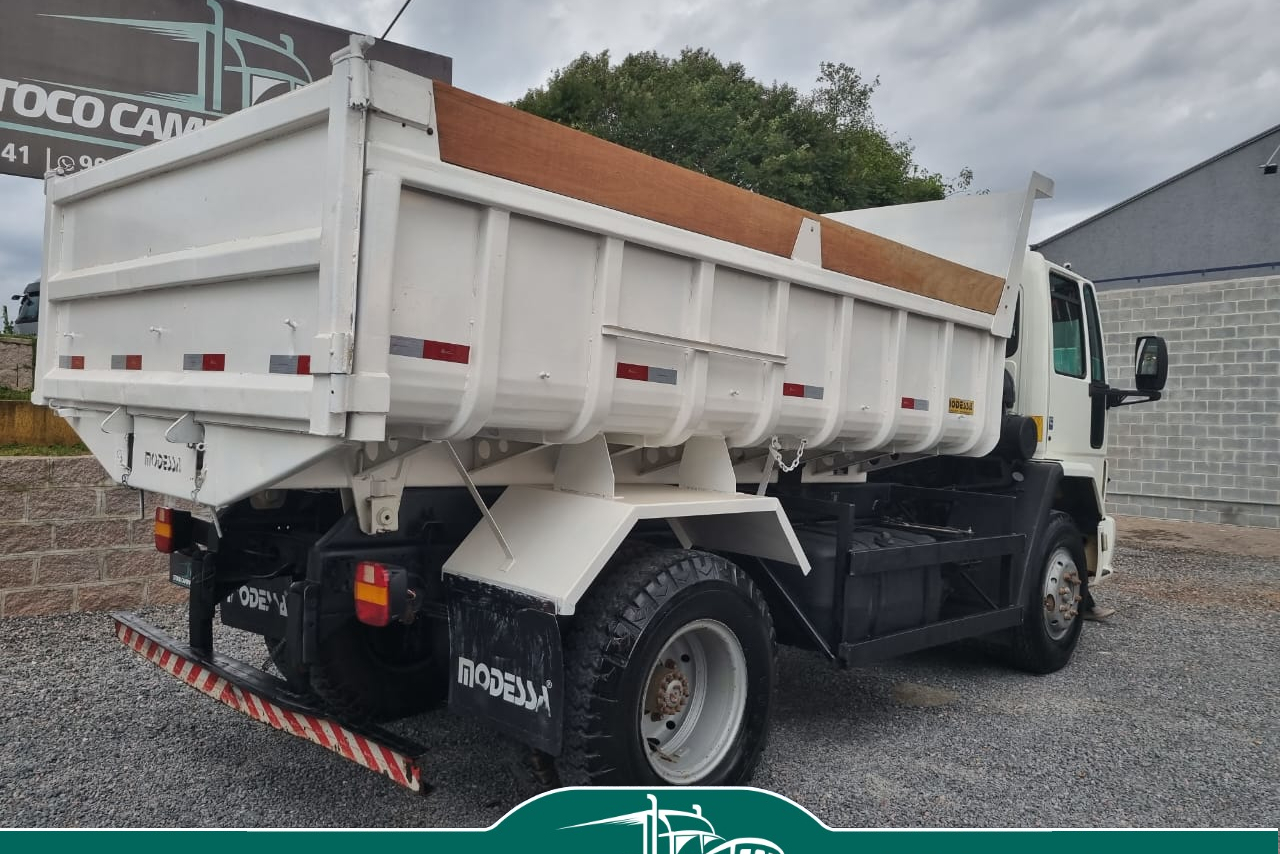 Ford Cargo1317 - 08/09 4