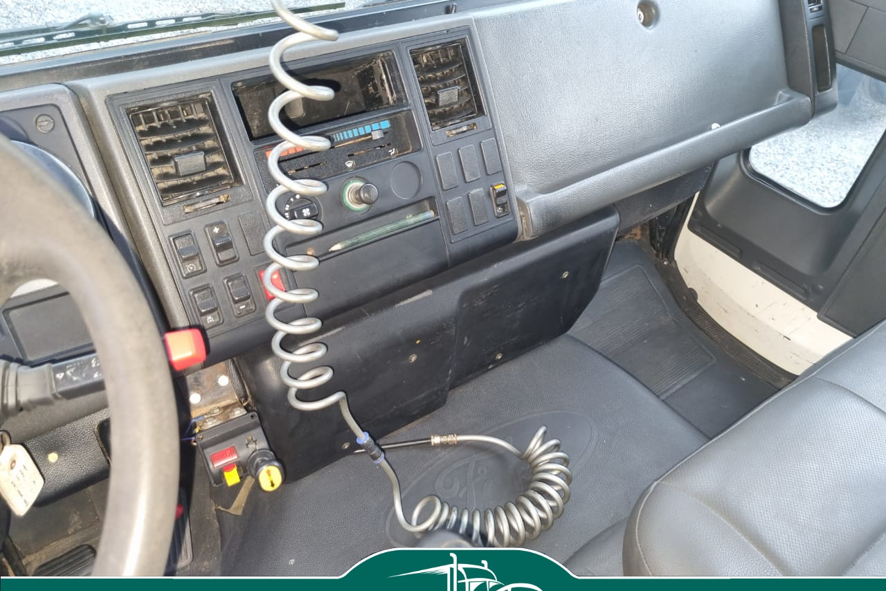 Ford Cargo1317 - 08/09 9