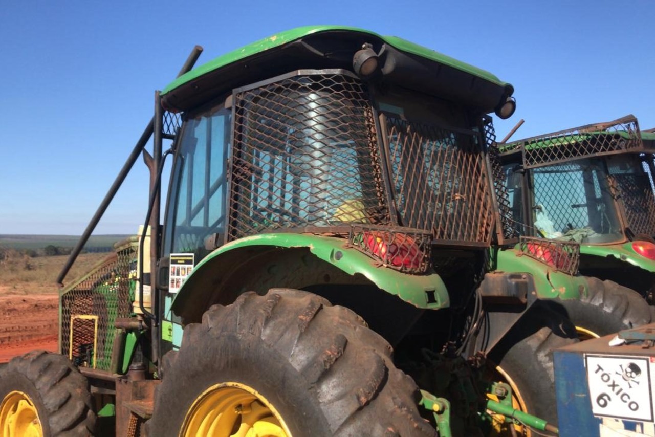 John Deere 5085 - 16/16 6