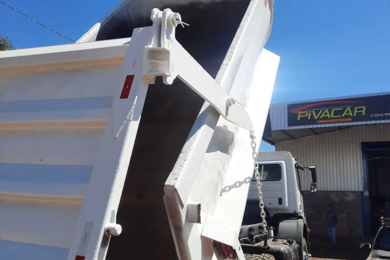 Mercedes Benz Axor 2831 - 13/13 17