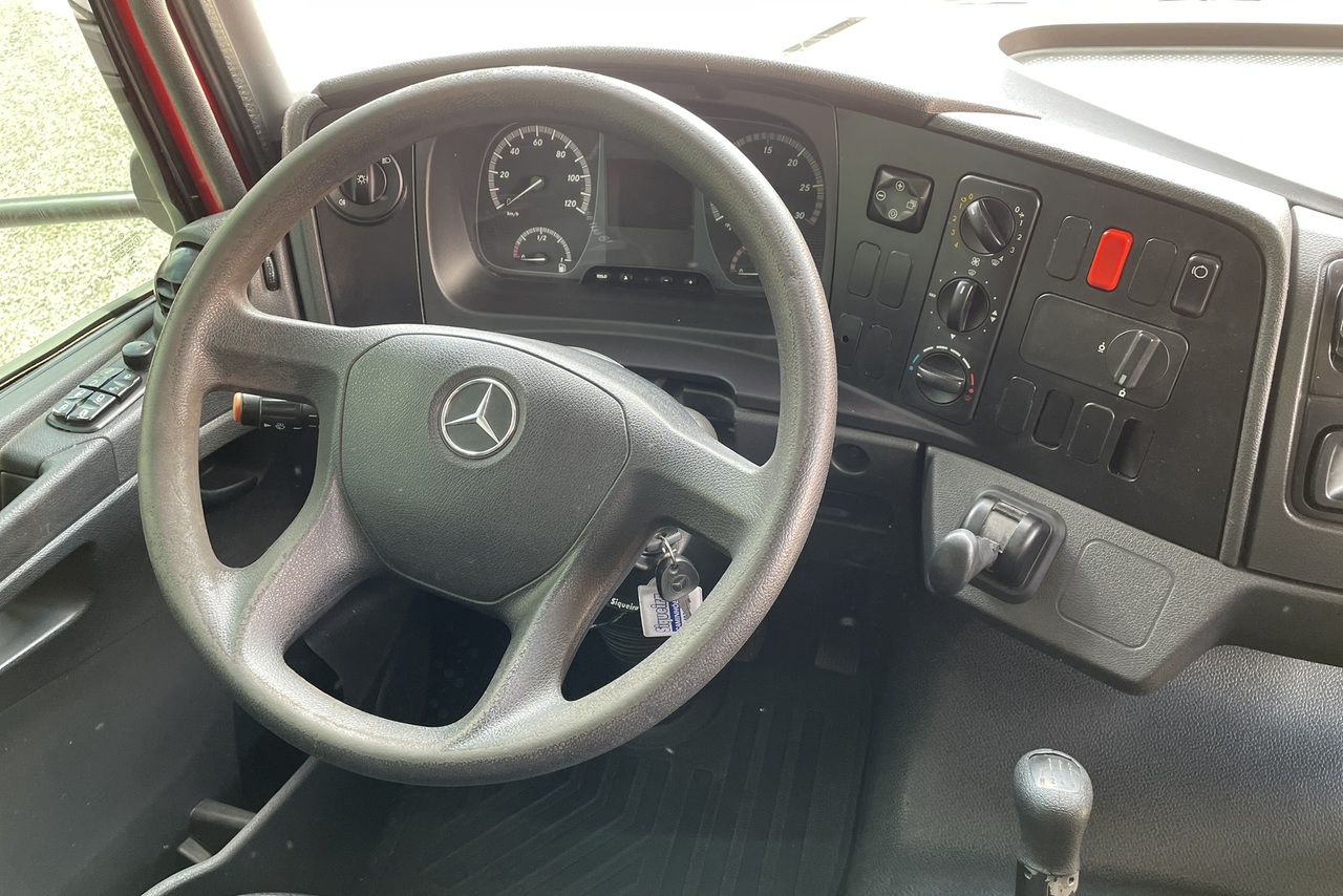 Mercedes Benz Atego 2426 - 18/19 12