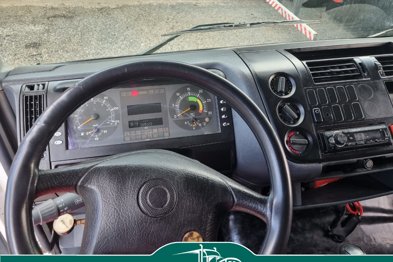 Mercedes Benz MB 1418 - 04/05 8