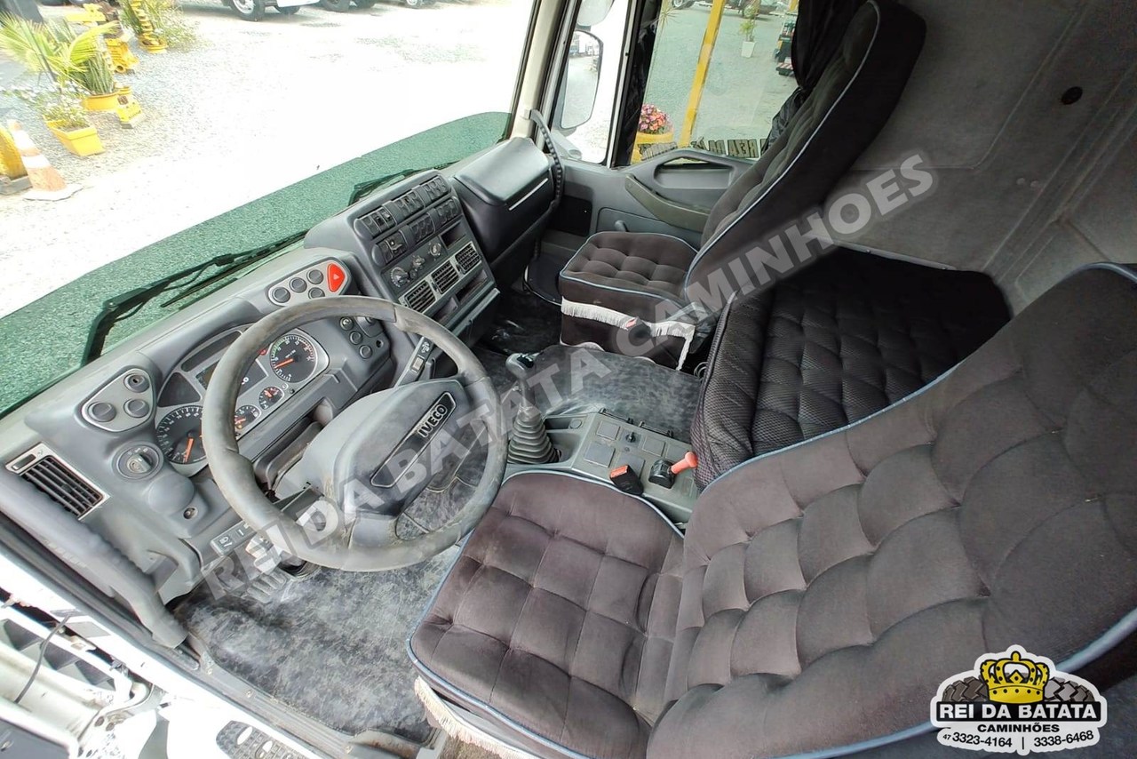 Iveco Tector 240E25 - 09/09 8