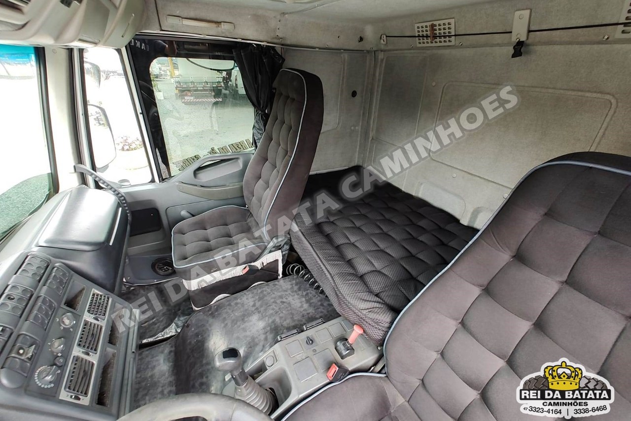 Iveco Tector 240E25 - 09/09 12