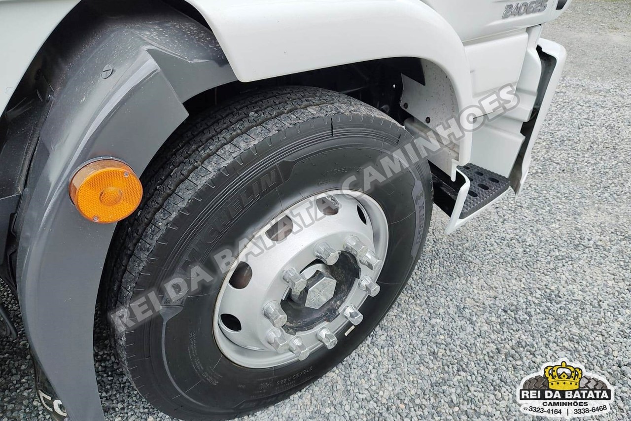Iveco Tector 240E25 - 09/09 21