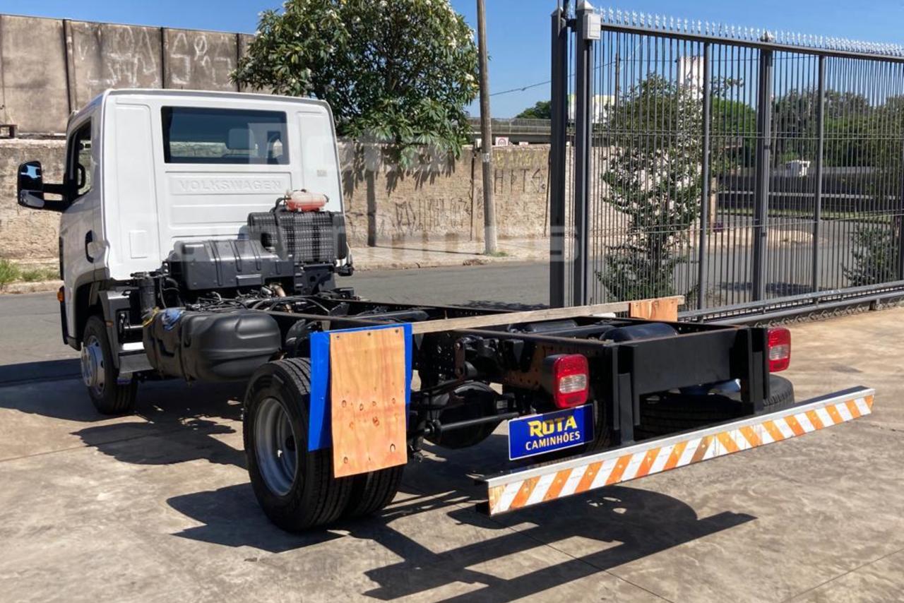 Volkswagen 11-180 Delivery - 19/20 11