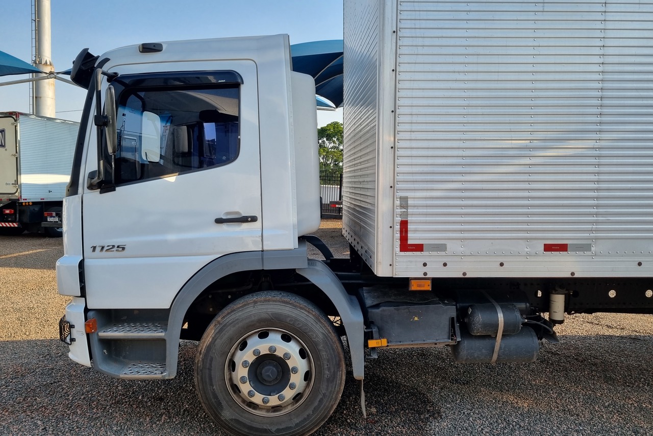 Mercedes Benz Atego 1725 - 10/11 2