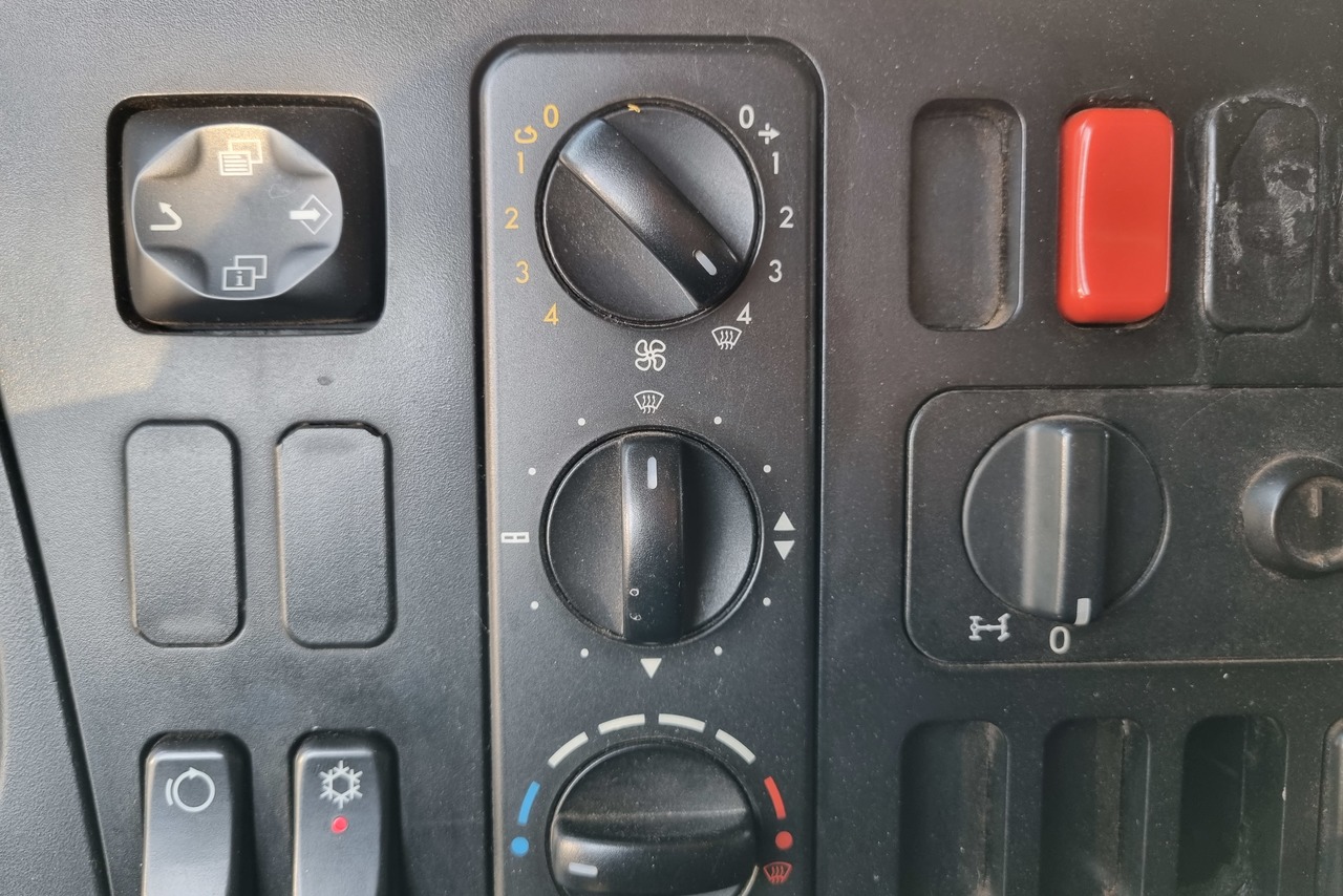Mercedes Benz Atego 1725 - 10/11 18