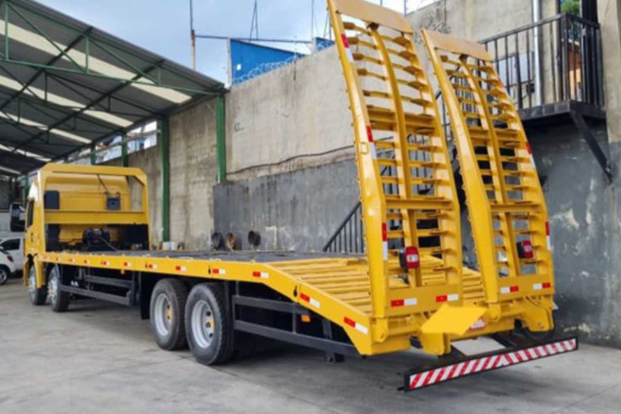 Volkswagen 24-280 E Constellation 6x2 - 13/13 2